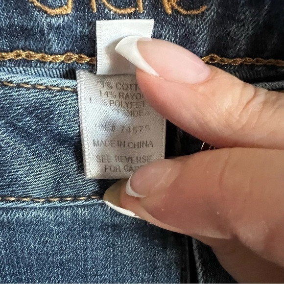 Cache Vintage Flare Denim Jeans - Picture 4 of 9